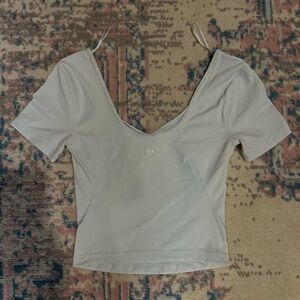 lululemon athletica Women's Pale Gray Scoop Neck Short Sleeve Top